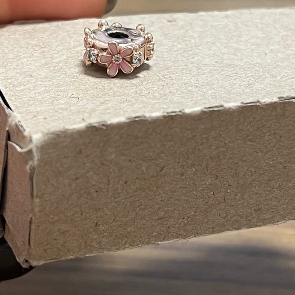 Pandora Pink Daysi Spacer Clip Charm - Picture 7 of 8